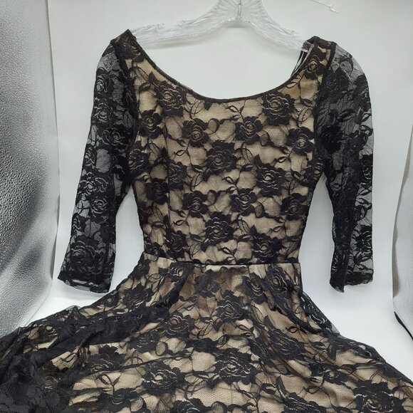 Deb Dress Black Lace Tan Lined Junior Size Small Debs Y2K - Picture 3 of 10